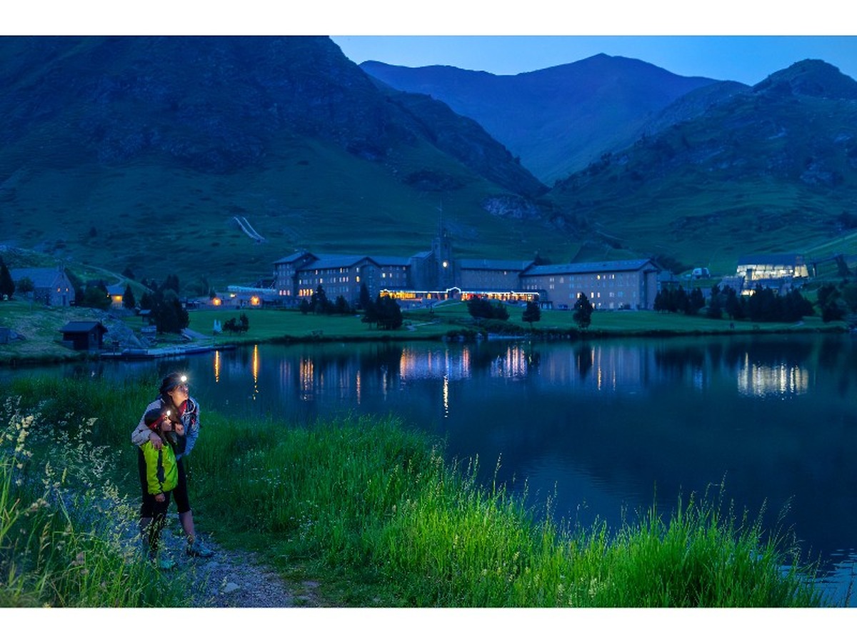 Vall de Núria presenta un paquete nocturno para disfrutar del cielo, la gastronomía y el entorno en octubre